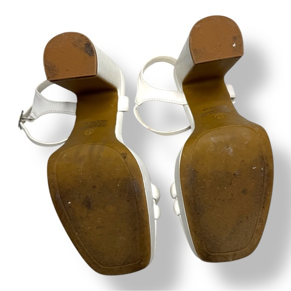 Steve Madden White Block Heel Sandals - Picture 5 of 6
